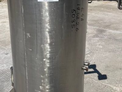 Емкость нержавеющая, объем — 0,1 куб.м., вертикальная, инв 5035
